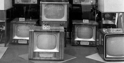 советские телевизоры 1960 года витрина